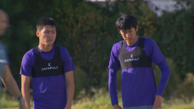 从电影宏观来看，;王与马共天下的巧妙格局则构成并保证了电影精神内涵的完整性，实现了戏里戏外古玩江湖世界的统一性